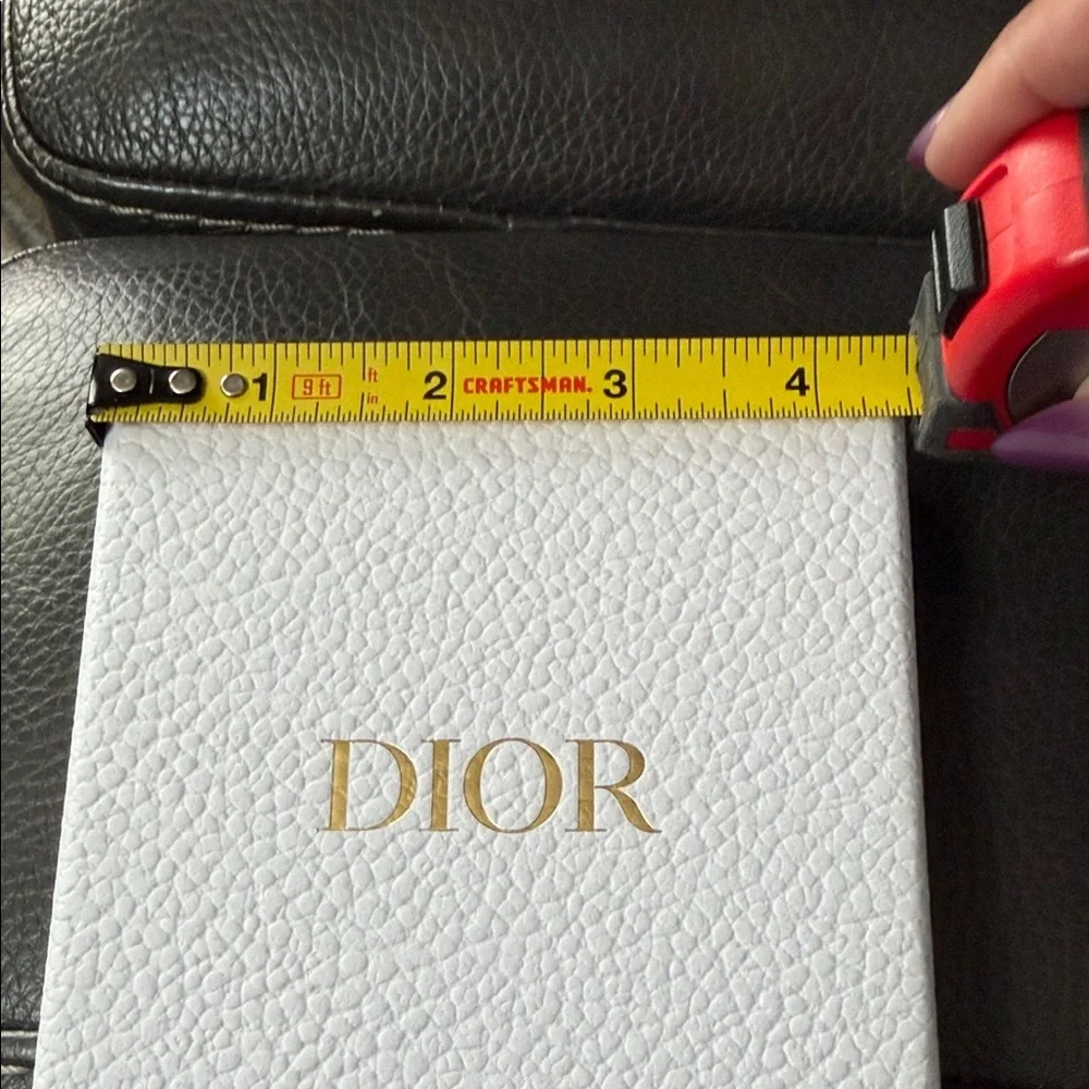 Dior White and Gold Signature Box - Picture 3 of 6
